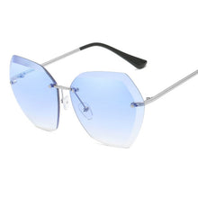 Load image into Gallery viewer, 2020 UV400 Oversized Ocean Lens Shades Sun glasses China Factory Wholesale Women Female Lady Rimless Sunglass